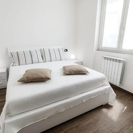 Casa Fiona - By My In Nesso